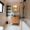 Pass the Keys Acorn Lodge · Luxury Retreat In a Stunning Oasis With Hot Tub - 马基特德雷顿