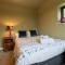 Pass the Keys Acorn Lodge · Luxury Retreat In a Stunning Oasis With Hot Tub - 马基特德雷顿