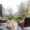 Pass the Keys Acorn Lodge · Luxury Retreat In a Stunning Oasis With Hot Tub - 马基特德雷顿