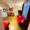 No 14 , 15 meters plein centre Mirepoix apartment Très Calme Netflix ,Terrace Sleeps 4 70 m2
