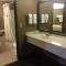 Boarders Inn and Suites by Cobblestone Hotels - Fayette - Fayette