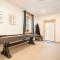 Newly Built Lakeview Escape with Game Room, Spa, Hot Tub - ماكهنري