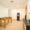 Newly Built Lakeview Escape with Game Room, Spa, Hot Tub - ماكهنري