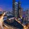 Riverview 2B2B apt in CBD w/parking, pool, gym