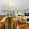 Roselawn Manor - 5 Bedroom Entertainer