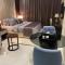 Homes2Retreat - Chic Studio in Damac Uppercrest - Dubai