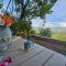 Lemon Garden Apartment-Hot Tub Jacuzzi