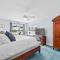 Go to the beach from expansive heated pool home - Fort Myers Beach