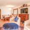 Apartment Chesa Arpschellas - Reis by Interhome