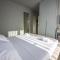 Lake View Rooms Ksamil - 卡萨米尔
