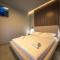 Lake View Rooms Ksamil - 卡萨米尔