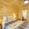 Ellijay Mountain Cabin with Hot Tub and Spacious Deck - Эллиджей