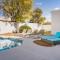 Pickle Ball, Pool, Outdoor Bar with Swings, Games, Bocce - 凤凰城