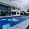 Espectacular casa quinta con piscina privada