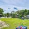 Waterfront Weeki Wachee Home with Kayaks! - سبرينغ هيل