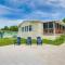 Waterfront Weeki Wachee Home with Kayaks! Waterfront Weeki Wachee Home with Kayaks!