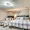 Waterfront Eagle River Lake Home with Boat Dock - 伊格尔里弗