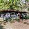 Onyx Oasis - Devils Den - Huge Yard & Pet Friendly - Sleeps 5 - Williston