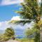 WHITE CORAL Exceptional 4BR KaMilo Home with Ocean View and Bikes - وايكولوا