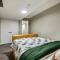 Modern 2 bedroom basement suite, Stove not present for now
