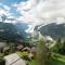 Hotel Bellevue - Traditional Swiss Hideaway - Wengen