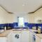 Orchard Cottage: Lake Access & Facilities On-site