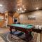 Beauty and the Bear Cabin with Private Hot Tub