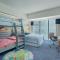 Four Points by Sheraton Surabaya, Tunjungan Plaza