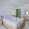 Seafront 3BR APT in Sliema with Private Balcony by 360 Estates - Слима