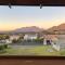 Cape Winelands Mountain View Getaway - Dalsig