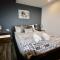 Luxury Pamper Home Hot Tub & Sauna Ladies Retreat
