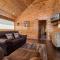 Beauty and the Bear Cabin with Private Hot Tub
