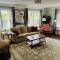 State Street Cottage, Suite 2