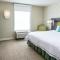 Home2 Suites by Hilton Milwaukee Brookfield - Waukesha