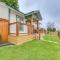 2 Mi to Dtwn Chic Waco Studio with Fire Pit!
