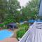 Private pool and lake views, sleeps 12 - South Haven