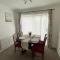 The Marlene - Lovely 3-Bed Home - Free WIFI & Parking - Short or Long Stays - Burton upon Trent