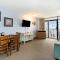 Oceanfront 1 BR Condo-Amazing Views! Perfect for 4 guests! Landmark 1438 - ميرتل بيتش