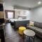 Econo Lodge Inn & Suites Santa Rosa South