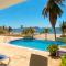 Hermoso apartamento con vista al mar y acceso directo a la playa