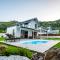 Hidden Villas by Matira Beach