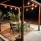Serene Modern Home Backdoor with great WiFi, games, movies, patio seating and bbq Easy Access to North Joshua Tree National Park in 10 minutes - تونتي ناين بالمز