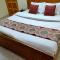 Goroomgo Kalra Regency - Best Hotel Near Mall Road with Parking Facilities - Luxury Room Mountain View - Shimla