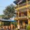 Hotel National Park- A peaceful Family home where you can stay Peace and Enjoy and Organize the wildlife Safari