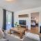 RELAX apartment Split area with private jacuzzi on terrace with mountain view - Srinjine