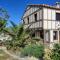Las Marrojas, secluded Tudor country cottage