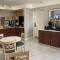 Days Inn & Suites by Wyndham Arlington Heights - Arlington Heights