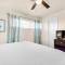 Holiday Surf and Racquet Club 707