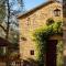 Gemütliches Appartement in Pesaro mit Garten, Grill und gemeinsamem Pool - بيزارو