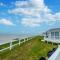 Luxury Caravan For Hire At Hopton Holiday Park With Full Sea Views Ref 80010H